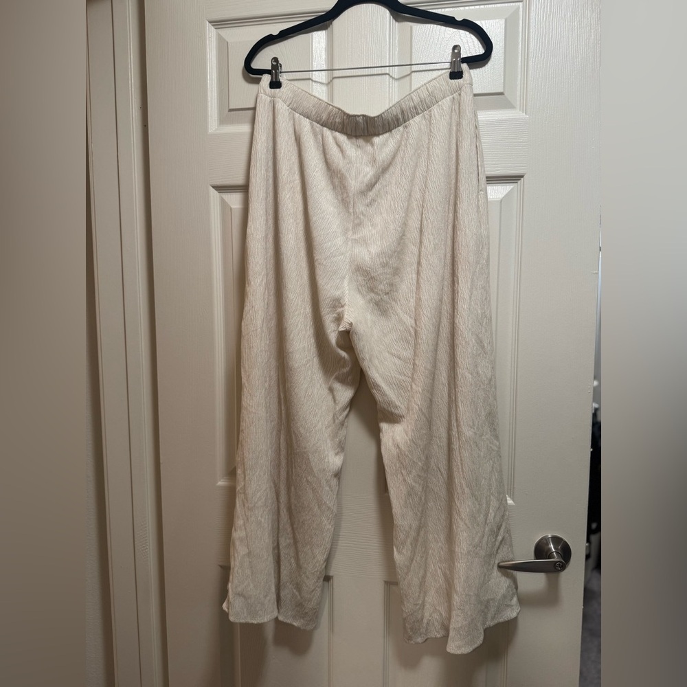 Abercrombie & Fitch Off-White Wide-Leg Pants - Picture 10 of 16